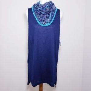 WF NWT! blue top with bandana 🤍SMALL